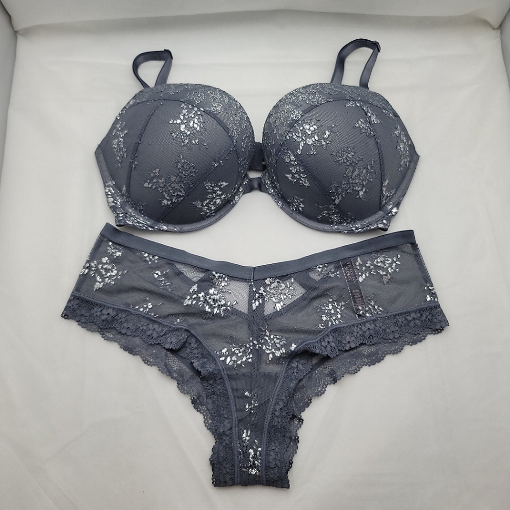Victoria's Secret Bombshell 38C Bra & Very Sexy Cheeky Panty